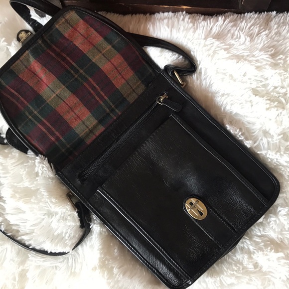 Vintage Wilson’s Leather black shoulder bag - Picture 2 of 8